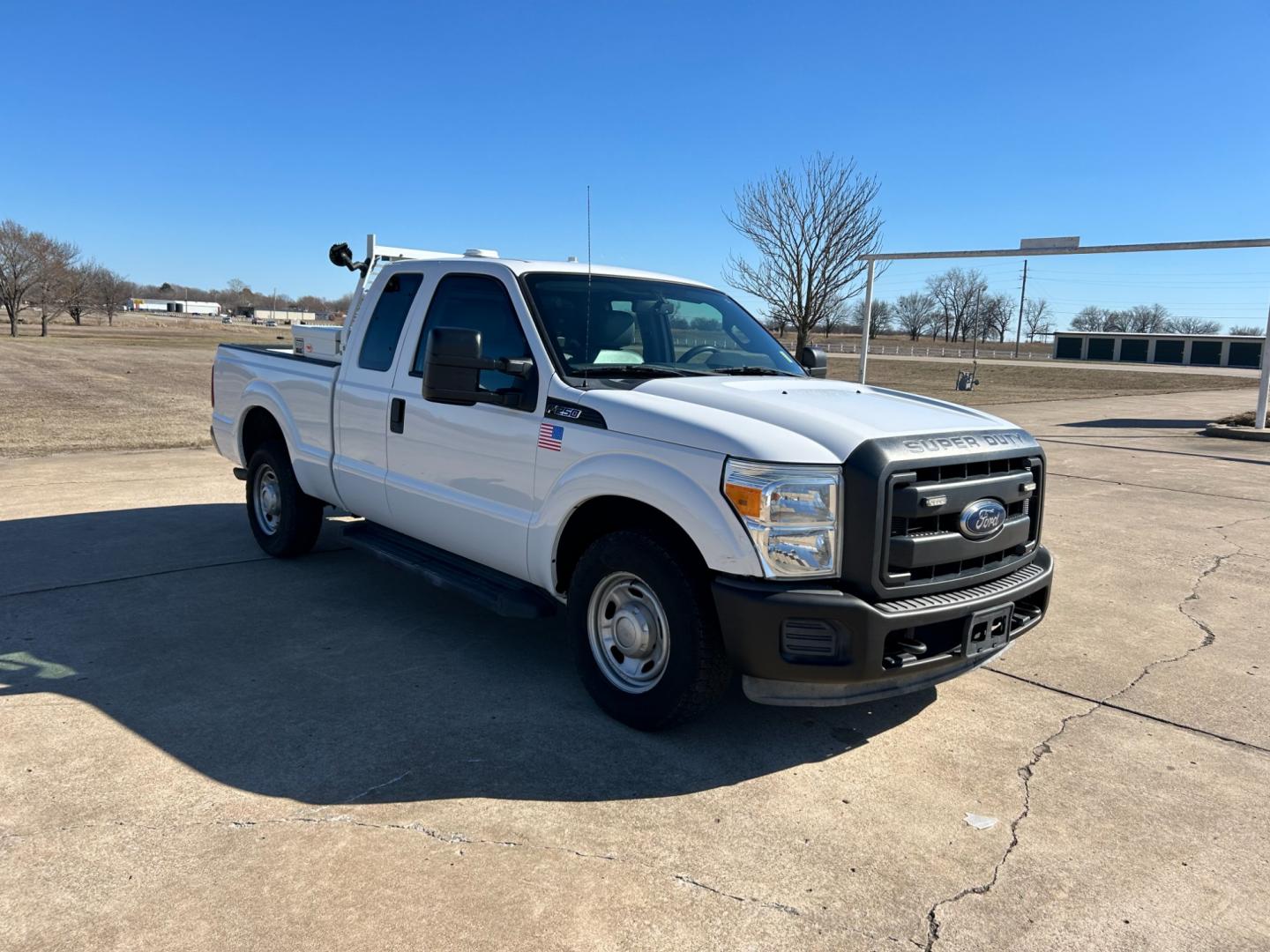 2015 White /Gray Ford F-250 SD (1FT7X2A62FE) with an 6.2L V8 OHV 16V engine, 6-Speed Automatic transmission, located at 17760 Hwy 62, Morris, OK, 74445, (918) 733-4887, 35.609104, -95.877060 - 2015 FORD F250 HAS THE 6.2 V8 ENGINE. THIS TRUCK IS BI-FUEL (RUNS ON BOTH CNG OR GASOLINE) FEATURES MANUAL SEATS, MANUAL LOCKS, MANUAL WINDOWS, MANUAL MIRRORS, AM/FM RADIO, CRUISE CONTROL, TRACTION CONTROL, BACK UP CAMERA. EQUIPPED WITH A WESTPORT BI-FUEL CNG FUEL SYSTEM. IT RUNS ON CNG (COMPRESSED - Photo#2